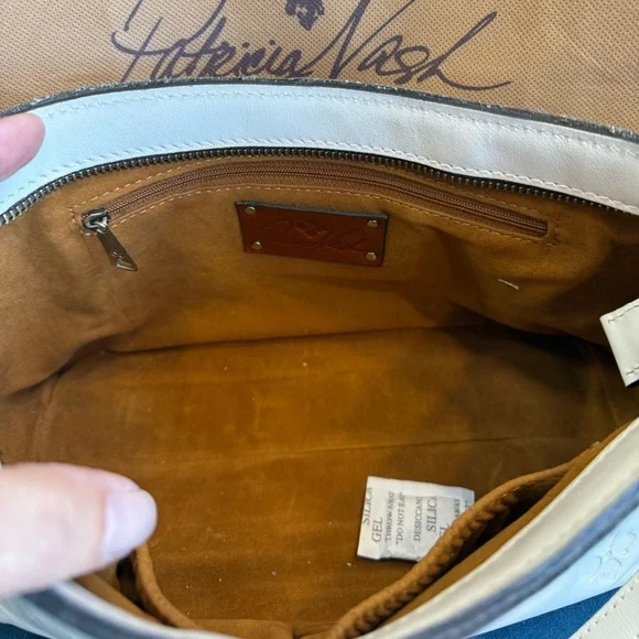 Patricia Nash Cream Patricia Betta Medium Leather Crossbody - Picture 2 of 5